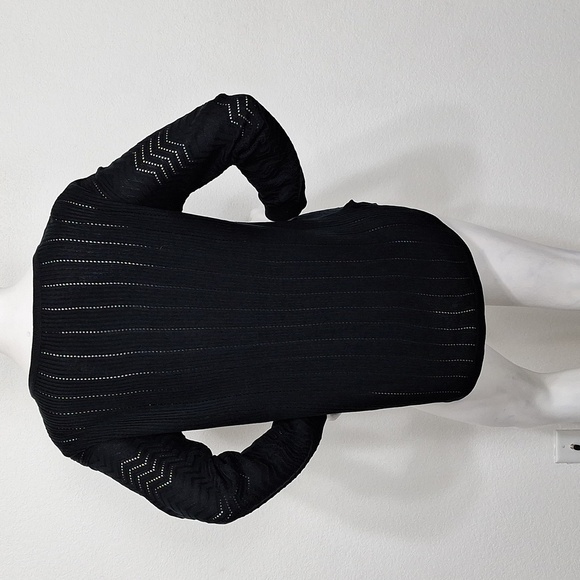 Hannah Black Whimsigoth Open Knit Long Sleeve Pullover Hi-Low Sweater Size M - Picture 6 of 12